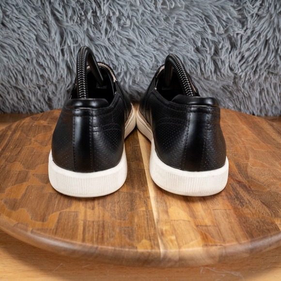 Size 9.5 - Naturalizer Women's Jade Loafer Black - Picture 4 of 8